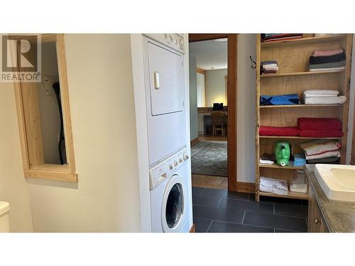 37729 Upper Fraser Road, Prince George, BC - Indoor Photo Showing Laundry Room