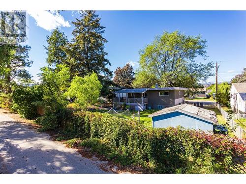 495 Donhauser Road, Kelowna, BC - Outdoor