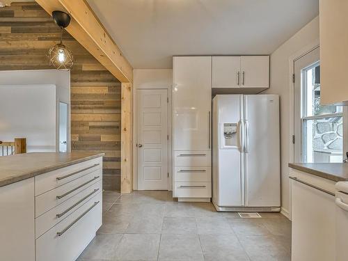 Kitchen - 2659  - 2661 Ch. Du Village, Saint-Adolphe-D'Howard, QC - Indoor Photo Showing Other Room