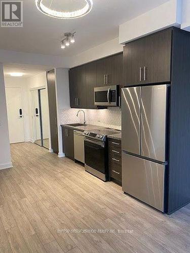 1406 - 95 Oneida Crescent, Richmond Hill, ON - Indoor Photo Showing Kitchen