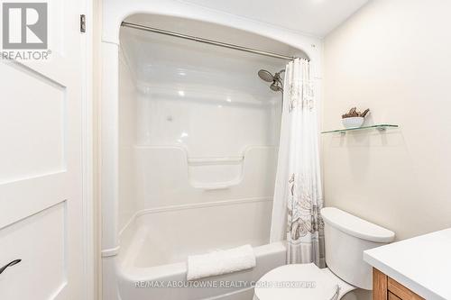 204 - 2010 Cleaver Avenue, Burlington, ON - Indoor Photo Showing Bathroom