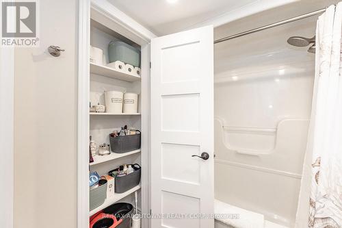 204 - 2010 Cleaver Avenue, Burlington, ON - Indoor Photo Showing Bathroom