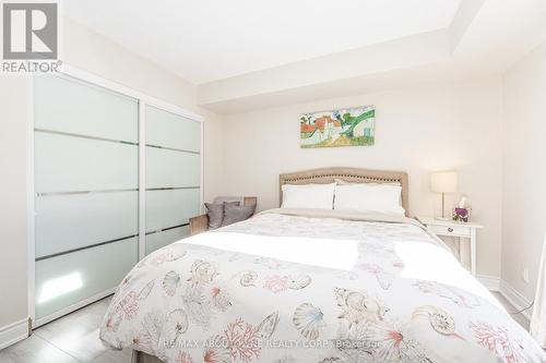 204 - 2010 Cleaver Avenue, Burlington, ON - Indoor Photo Showing Bedroom