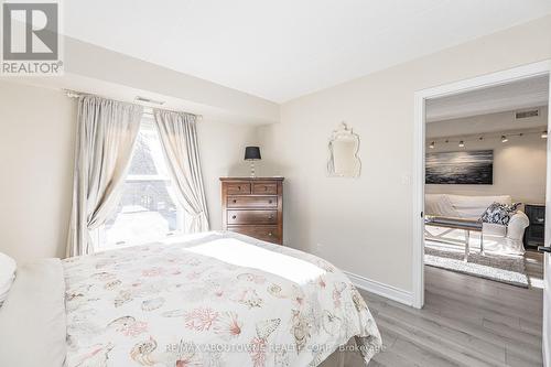 204 - 2010 Cleaver Avenue, Burlington, ON - Indoor Photo Showing Bedroom