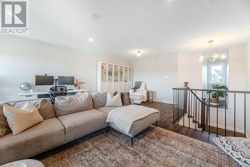 182 Roxton Road, Oakville, ON 