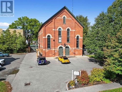 2 - 18 Chapel Street, Cobourg, ON - Outdoor