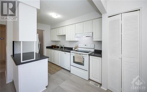 26 Peary Way, Ottawa, ON - Indoor Photo Showing Kitchen With Double Sink