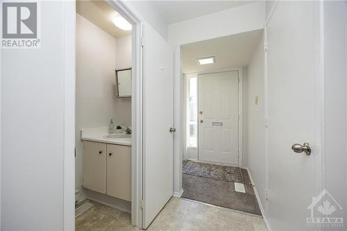 26 Peary Way, Ottawa, ON - Indoor Photo Showing Other Room