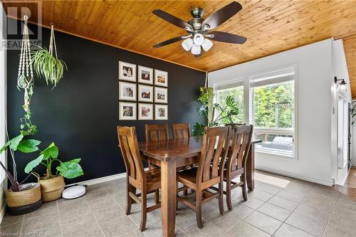 582742 9B Side Road, Chatsworth (Twp), ON - Indoor Photo Showing Dining Room