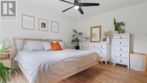 582742 9B Side Road, Chatsworth (Twp), ON - Indoor Photo Showing Bedroom