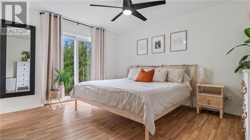 582742 9B Side Road, Chatsworth (Twp), ON - Indoor Photo Showing Bedroom