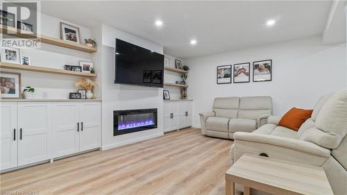 582742 9B Side Road, Chatsworth (Twp), ON - Indoor Photo Showing Living Room With Fireplace