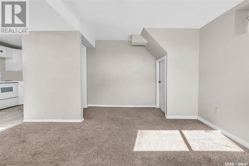 7124 Dewdney Avenue, Regina, SK - Indoor Photo Showing Other Room