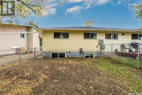 7124 Dewdney Avenue, Regina, SK - Outdoor