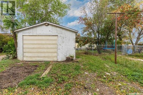 7124 Dewdney Avenue, Regina, SK - Outdoor