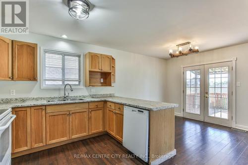 9927 Florence Street, St. Thomas, ON - Indoor Photo Showing Kitchen With Double Sink