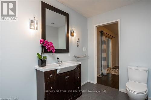 359326 Grey Road 15, Meaford, ON - Indoor Photo Showing Bathroom