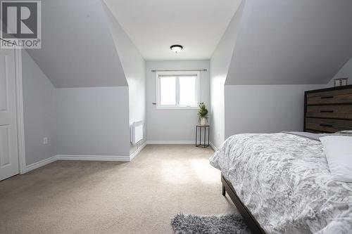 18 Queensgate Blvd, Sault Ste. Marie, ON - Indoor Photo Showing Bedroom