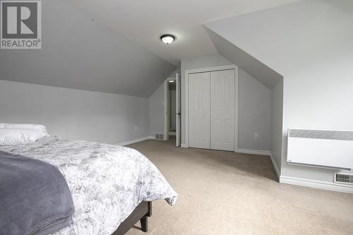 18 Queensgate Blvd, Sault Ste. Marie, ON - Indoor Photo Showing Bedroom