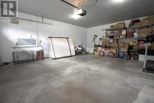 18 Queensgate Blvd, Sault Ste. Marie, ON - Indoor Photo Showing Garage