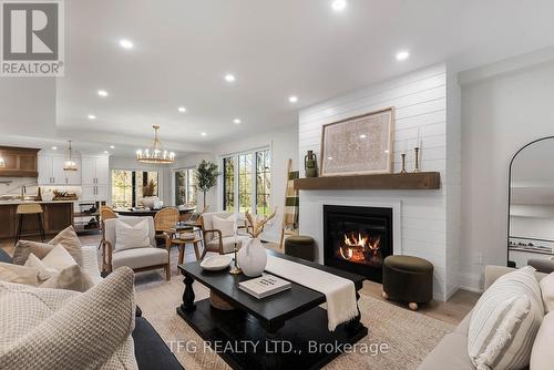 191 Woodlea Crescent, Oshawa (Northglen), ON - Indoor Photo Showing Living Room With Fireplace