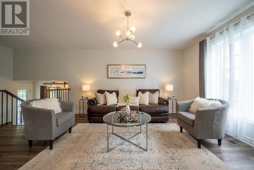 112 Albert Street, Alnwick/Haldimand, ON - Indoor Photo Showing Living Room