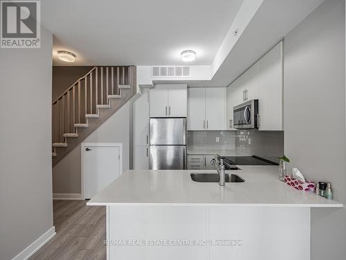 9 - 3473 Widdicombe Way, Mississauga, ON - Indoor Photo Showing Kitchen With Stainless Steel Kitchen