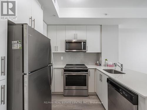 9 - 3473 Widdicombe Way, Mississauga, ON - Indoor Photo Showing Kitchen With Stainless Steel Kitchen With Upgraded Kitchen