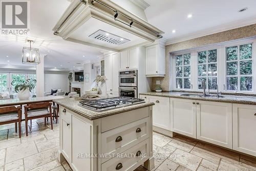 13 Riverlea Road, Toronto, ON - Indoor Photo Showing Kitchen With Upgraded Kitchen