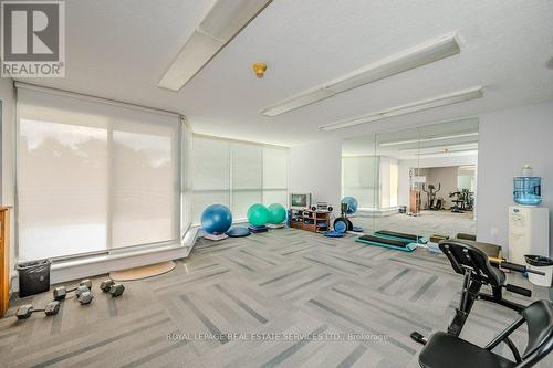 104 - 1071 Queens Avenue, Oakville, ON - Indoor