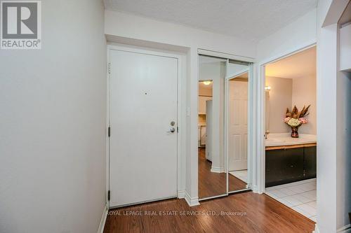 104 - 1071 Queens Avenue, Oakville, ON - Indoor Photo Showing Other Room