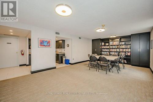 104 - 1071 Queens Avenue, Oakville, ON - Indoor