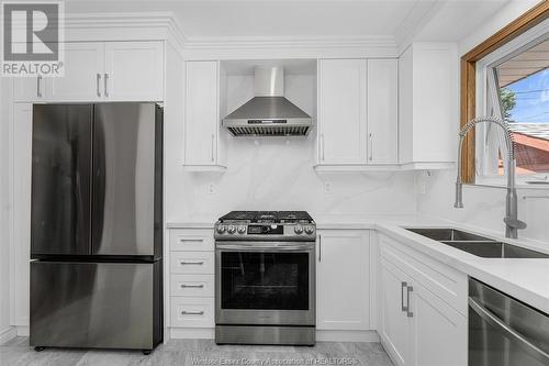 434 Bertha Avenue, Windsor, ON - Indoor Photo Showing Kitchen With Double Sink