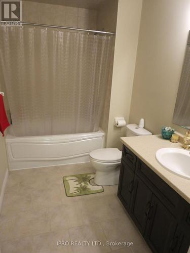 77 Oakes Crescent, Guelph, ON - Indoor Photo Showing Bathroom