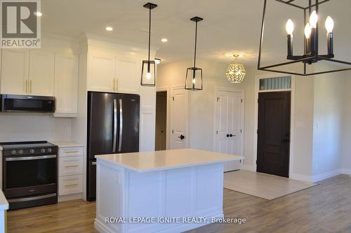 6 Ambrosia Terrace, Quinte West, ON - Indoor Photo Showing Kitchen With Upgraded Kitchen