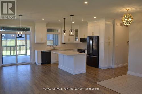 6 Ambrosia Terrace, Quinte West, ON - Indoor Photo Showing Kitchen