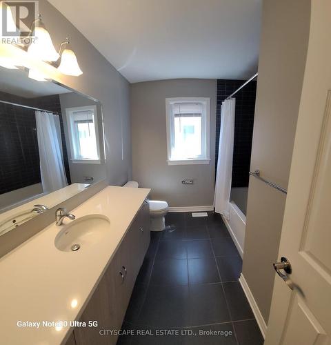 1374 Monarch Drive, Kingston, ON - Indoor Photo Showing Bathroom