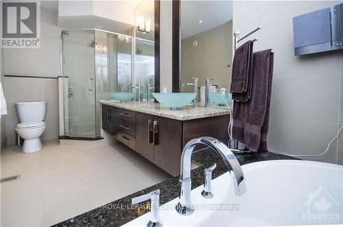 113 Clarendon Avenue, Ottawa, ON - Indoor Photo Showing Bathroom