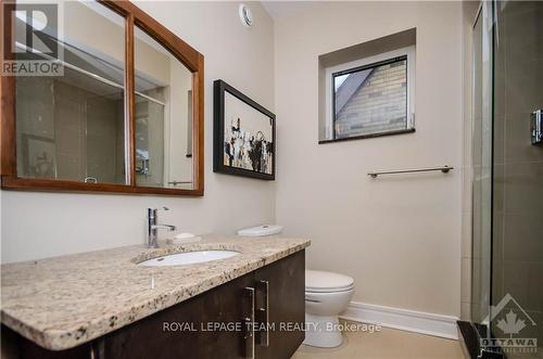 113 Clarendon Avenue, Ottawa, ON - Indoor Photo Showing Bathroom