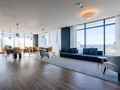 Salle communautaire - 607-5175 Rue Mackenzie, Montréal (Côte-Des-Neiges/Notre-Dame-De-Grâce), QC - Indoor Photo Showing Living Room