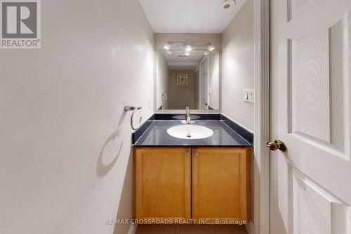 1137 - 5 Everson Drive, Toronto, ON - Indoor Photo Showing Bathroom