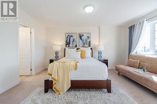 762 Grand Ridge Avenue, Oshawa, ON - Indoor Photo Showing Bedroom