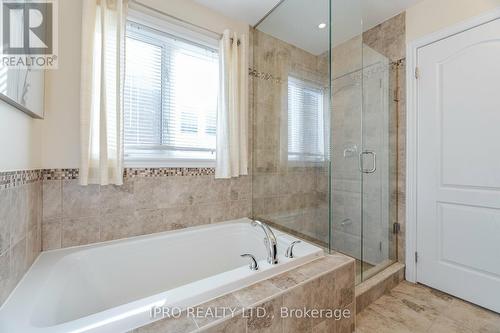 762 Grand Ridge Avenue, Oshawa, ON - Indoor Photo Showing Bathroom