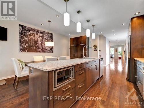 129A Cartier Street, Ottawa, ON - Indoor Photo Showing Kitchen With Upgraded Kitchen