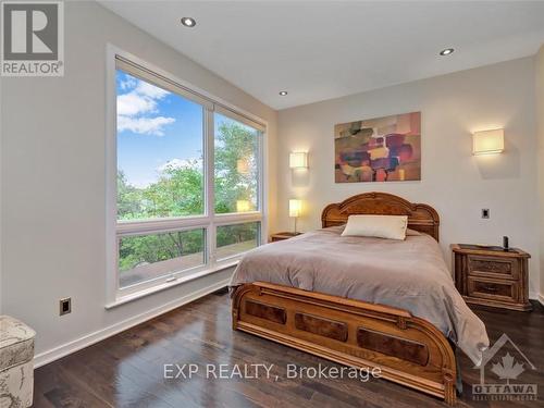 129A Cartier Street, Ottawa, ON - Indoor Photo Showing Bedroom