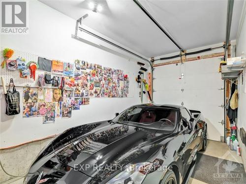 129A Cartier Street, Ottawa, ON - Indoor Photo Showing Garage