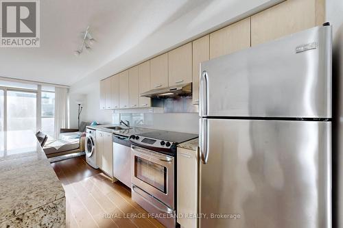 1209 - 33 Singer Court, Toronto, ON - Indoor Photo Showing Kitchen With Stainless Steel Kitchen