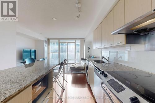 1209 - 33 Singer Court, Toronto, ON - Indoor Photo Showing Kitchen With Upgraded Kitchen