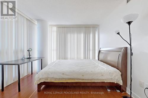 1209 - 33 Singer Court, Toronto, ON - Indoor Photo Showing Bedroom