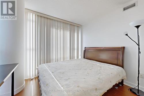 1209 - 33 Singer Court, Toronto, ON - Indoor Photo Showing Bedroom